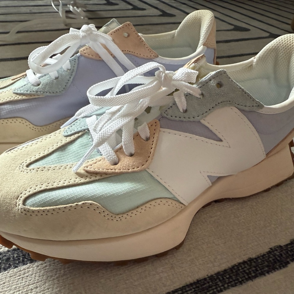 New Balance 326  Cream and White Sneakers Retro-Inspired Design
